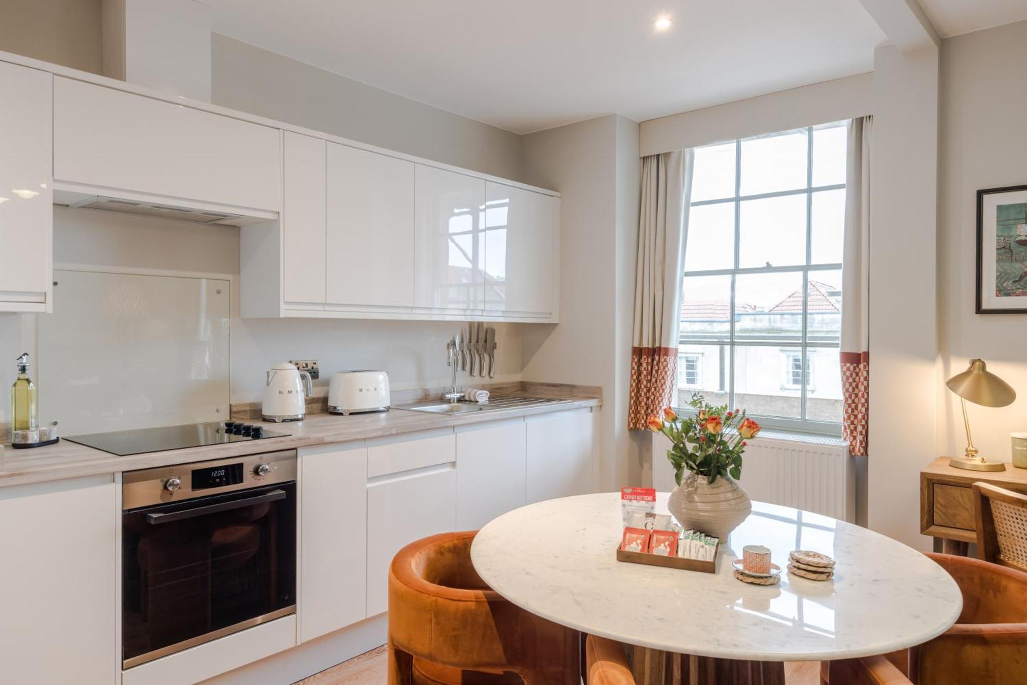Redland Place - Your Apartment Бристол Екстериор снимка